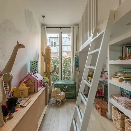 Apartment Veeve - Eiffel Tower Terrace Paris