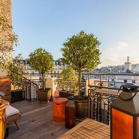 Veeve - Eiffel Tower Terrace * Paris
